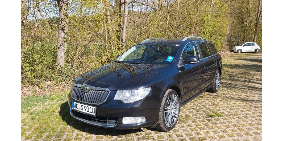 Skoda Superb 238.985 km 6.900 &euro; Kreuzau 52372