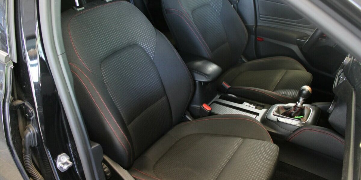 Ford Focus Turnier 1.5 EcoBlue St-Line X 155.940 km 11.480 &euro; Euskirchen 53881