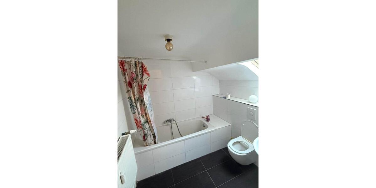 Etagenwohnung Aachen Aachen-Mitte - 1 Zimmer, 28 m&sup2;, 350&euro; | Angebot:25963734