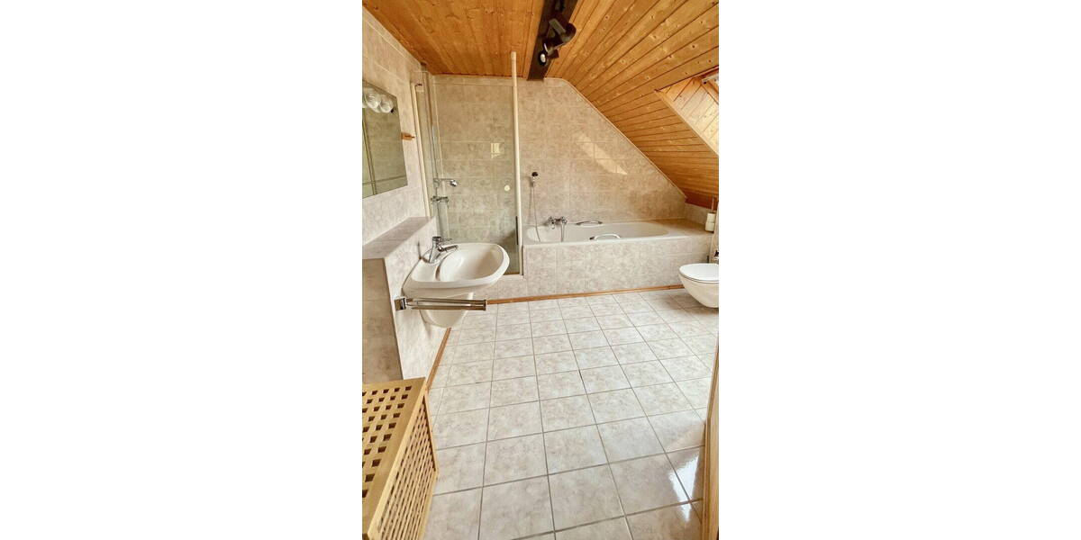 Einfamilienhaus Roetgen-Rott Rott - 8 Zimmer, 240 m&sup2;, 639.000&euro; | Angebot:26447676