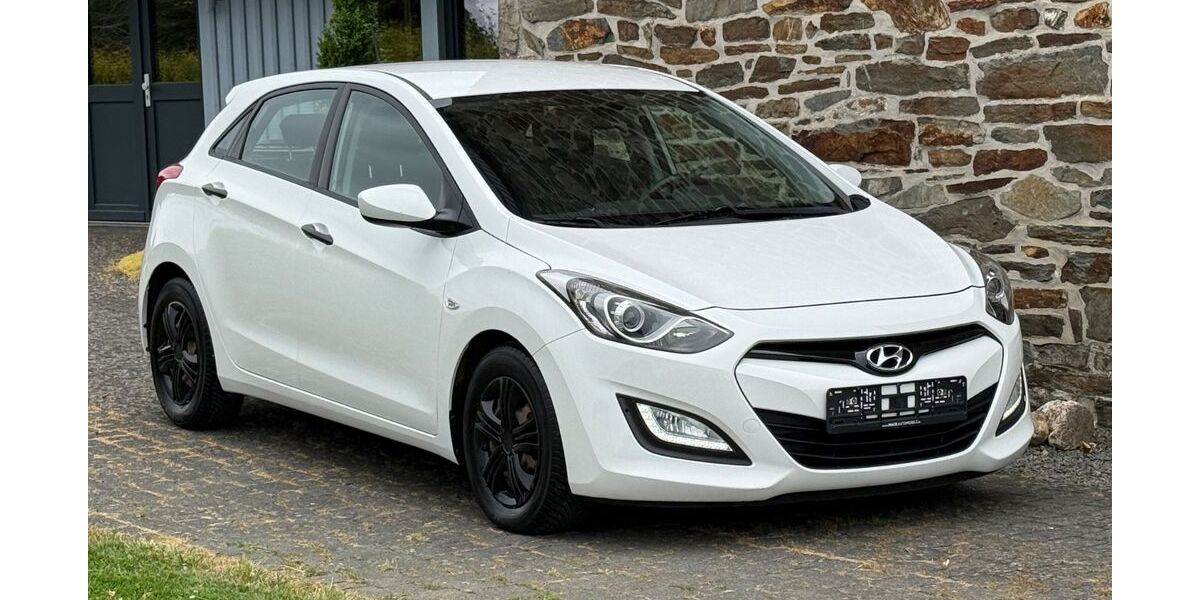 Hyundai i30 178.134 km 4.990 &euro; Simmerath (bei Aachen) 52152