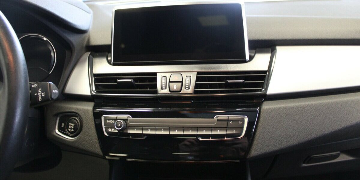 BMW 220 Gran Tourer Aut. Advantage - 1.HAND - 24.650 km 26.980 &euro; Euskirchen 53881