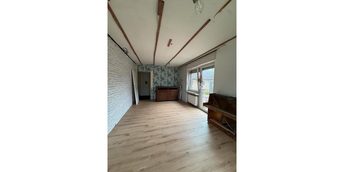 Einfamilienhaus Bergheim - 9 Zimmer, 180 m&sup2;, 599.000&euro; | Angebot:26415728