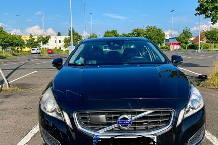 Volvo S60 210.000 km 7.200 &euro; Euskirchen 53879