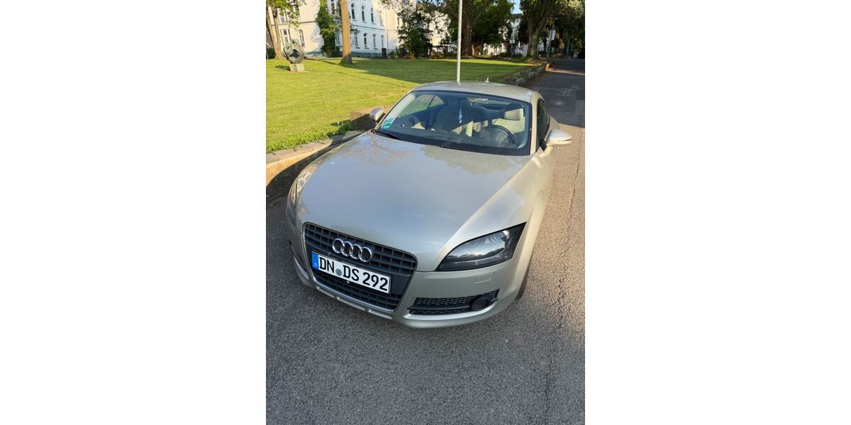 Audi TT 127.000 km 9.900 &euro; Düren 52353