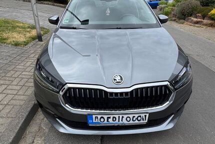 Skoda Fabia 24.400 km 17.600 &euro; Herzogenrath 52134