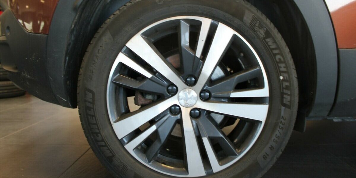 Peugeot 3008 1.5 GT Line 73.030 km 16.980 &euro; Euskirchen 53881