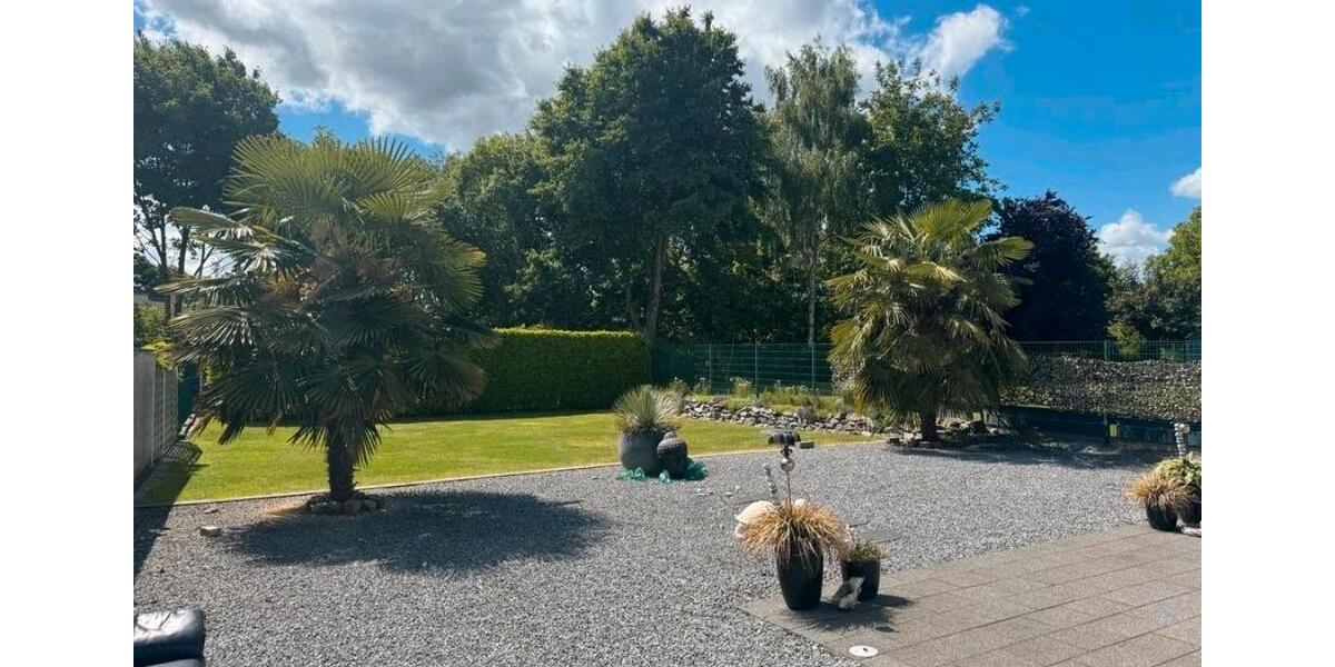 Bungalow Baesweiler - 3 Zimmer, 118 m&sup2;, 1.500&euro; | Angebot:26623930
