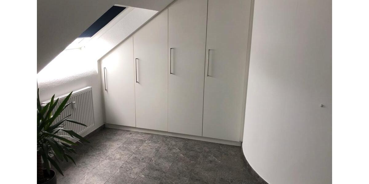 Dachgeschoßwohnung Eschweiler - 2.5 Zimmer, 66 m&sup2;, 830&euro; | Angebot:26592498