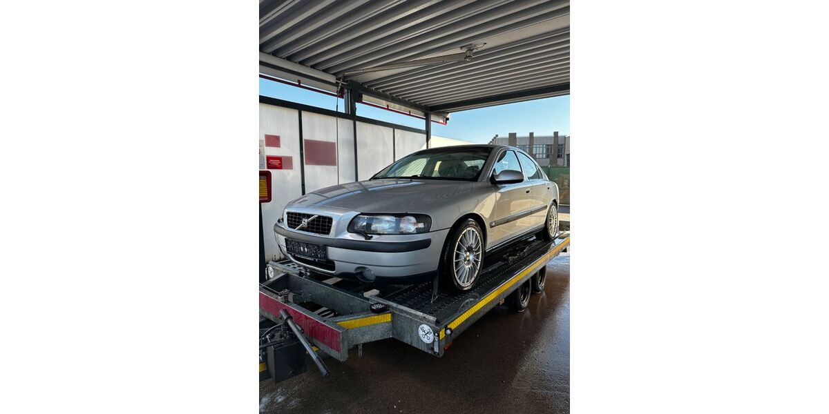 Volvo S60 248.000 km 3.000 &euro; Übach-Palenberg 52531