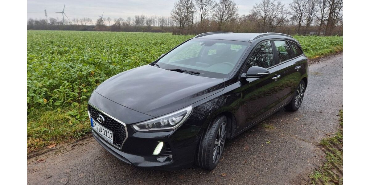 Hyundai i30 166.600 km 9.400 &euro; Elsdorf 50189