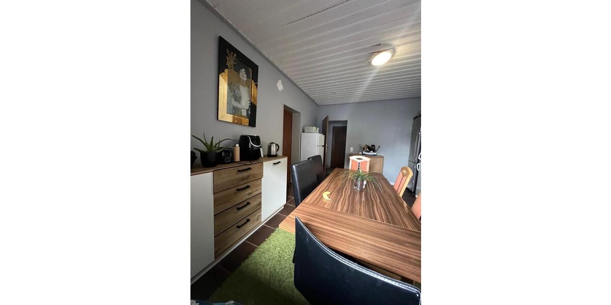 Hochparterre Alsdorf - 2 Zimmer, 95 m&sup2;, 400&euro; | Angebot:25962561