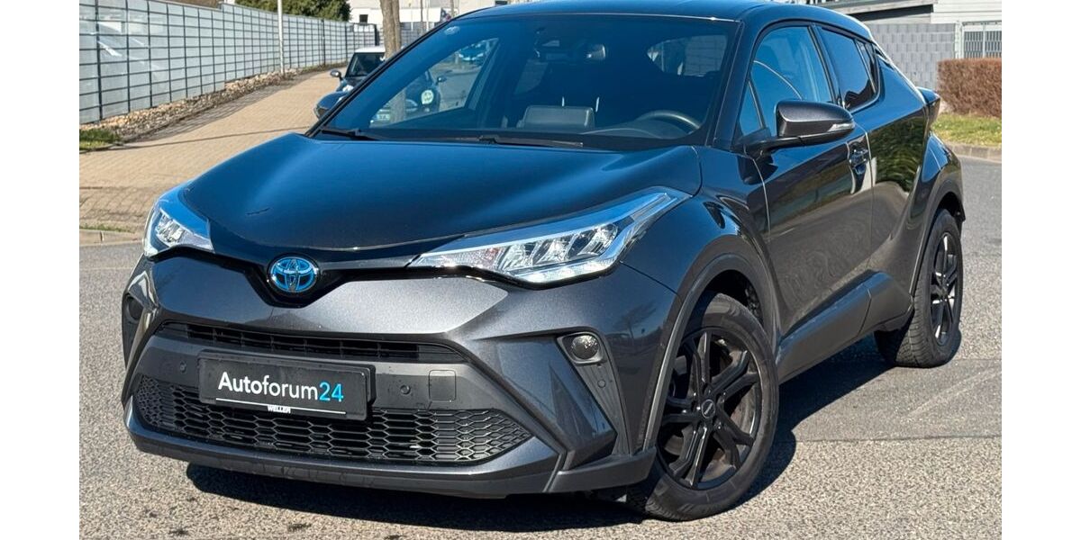 Toyota C-HR 32.000 km 22.899 &euro; Jülich 52428