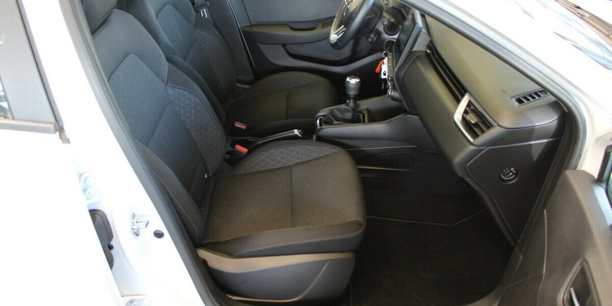 Renault Clio SCe65 EQUILIBRE 29.107 km 12.480 &euro; Euskirchen 53881