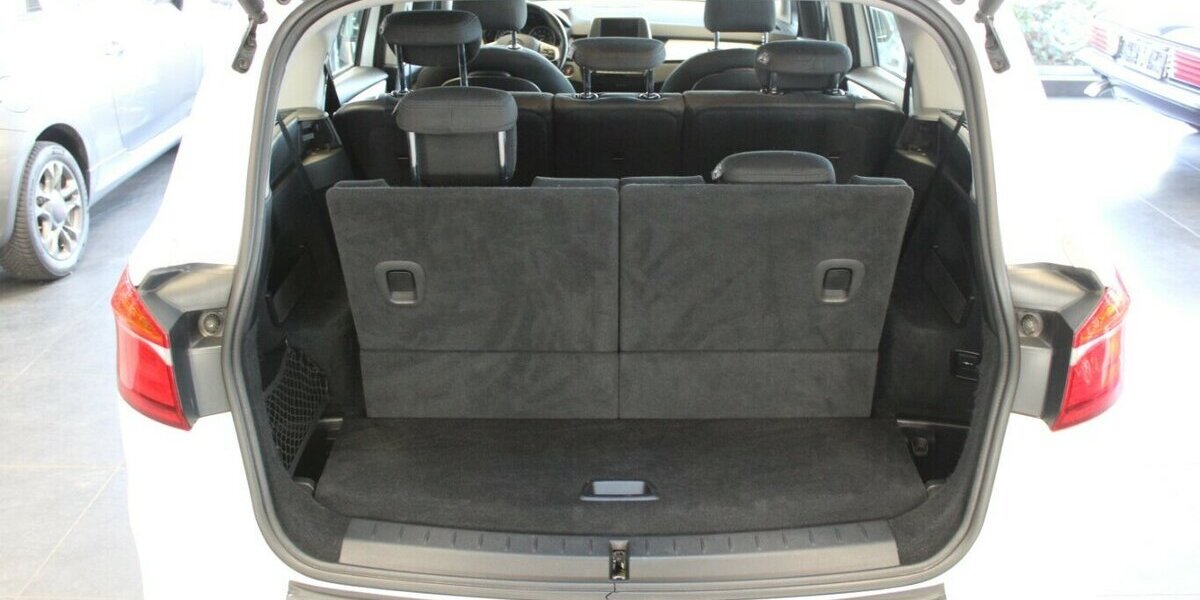 BMW 216i Gran Tourer Advantage - 7-Sitzer - 125.300 km 10.980 &euro; Euskirchen 53881