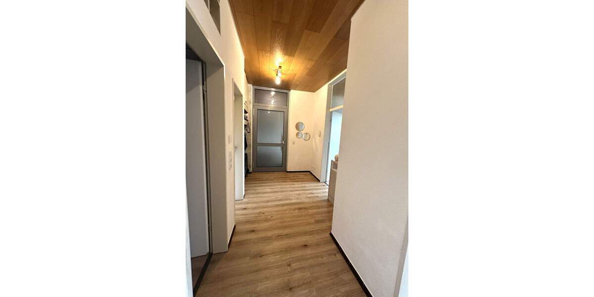 Mehrfamilienhaus, Wohnhaus Niederzier - 8 Zimmer, 274 m&sup2;, 415.000&euro; | Angebot:25692153