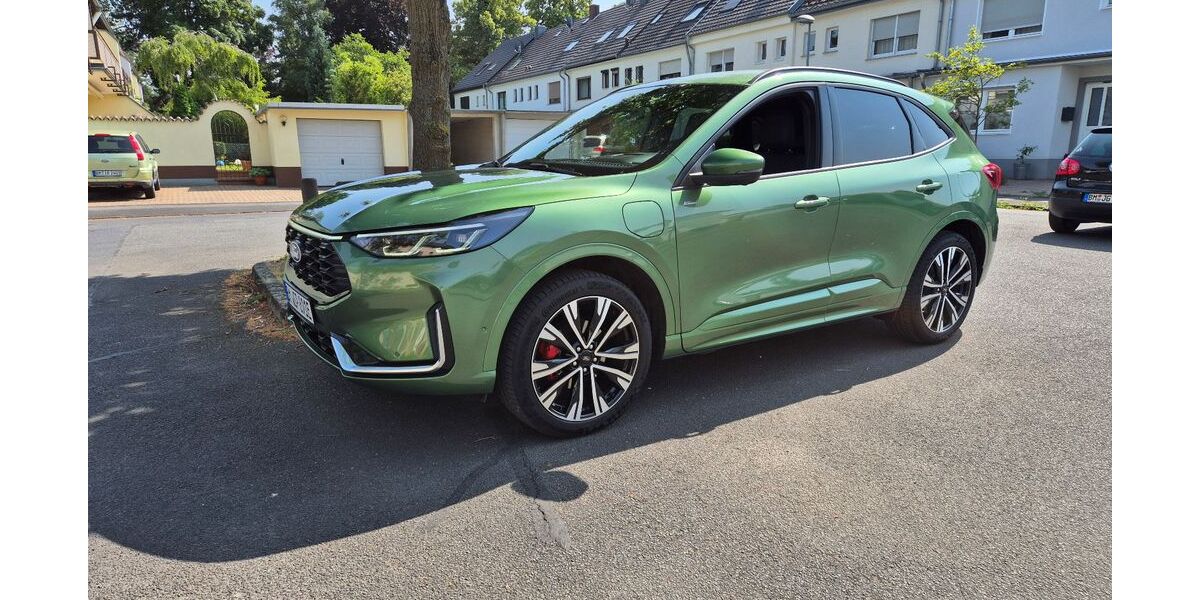 Ford Kuga 9.990 km 36.990 &euro; Brühl 50321