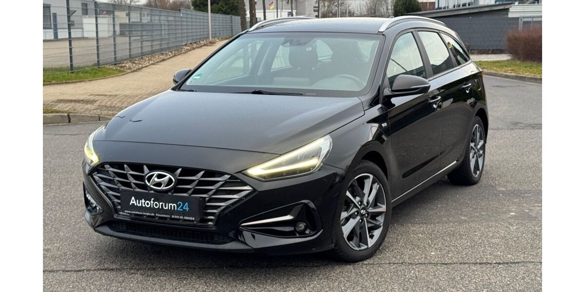 Hyundai i30 90.000 km 15.399 &euro; Jülich 52428