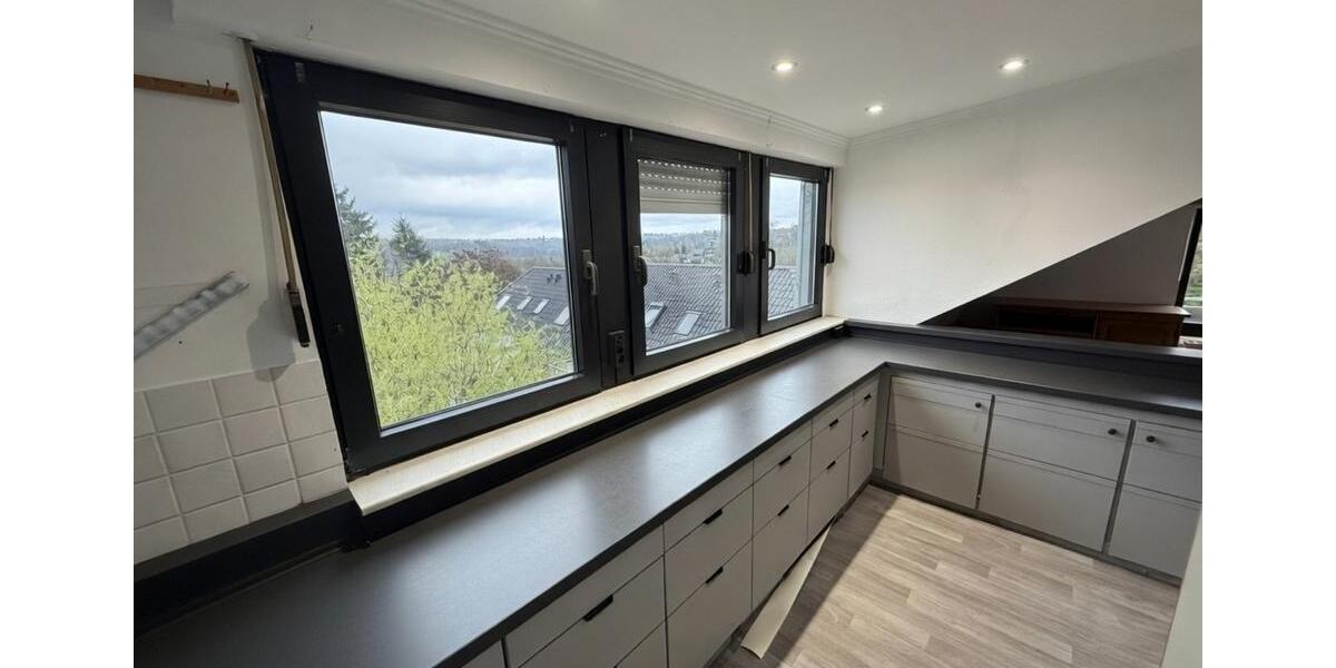 Dachgeschoßwohnung Herzogenrath - 3 Zimmer, 85 m&sup2;, 1.100&euro; | Angebot:25616709