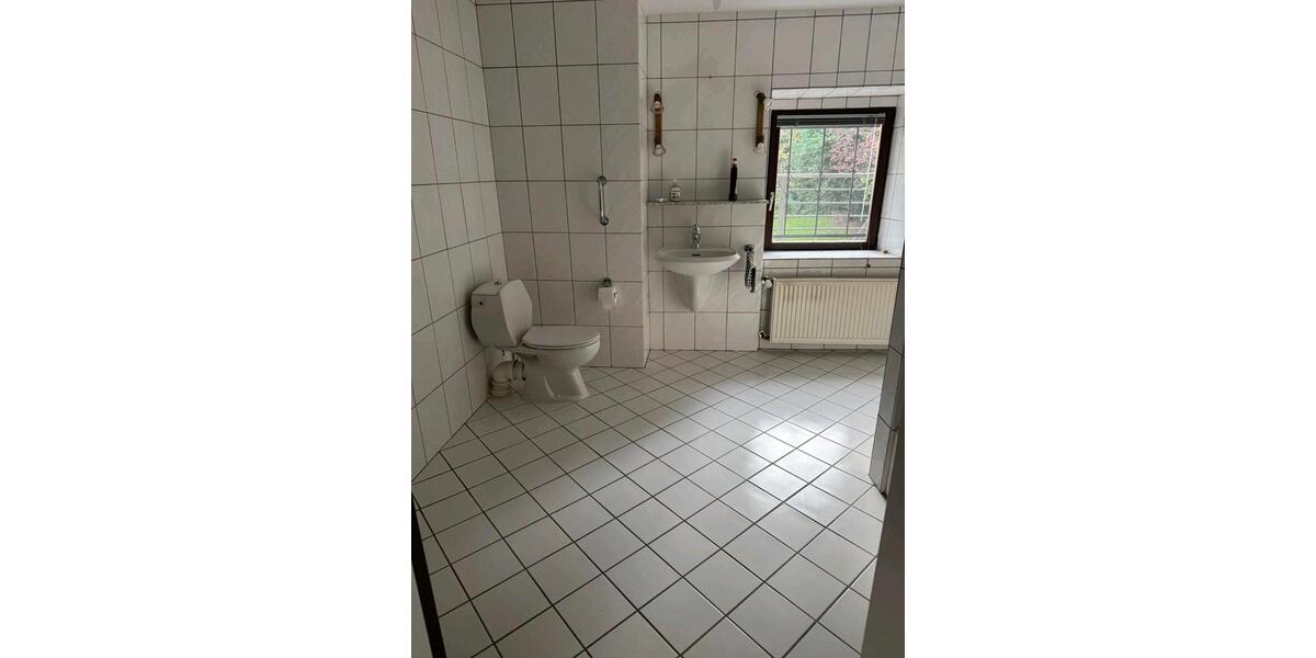 Etagenwohnung Aachen Aachen-Mitte - 3.5 Zimmer, 105 m&sup2;, 750&euro; | Angebot:25287110