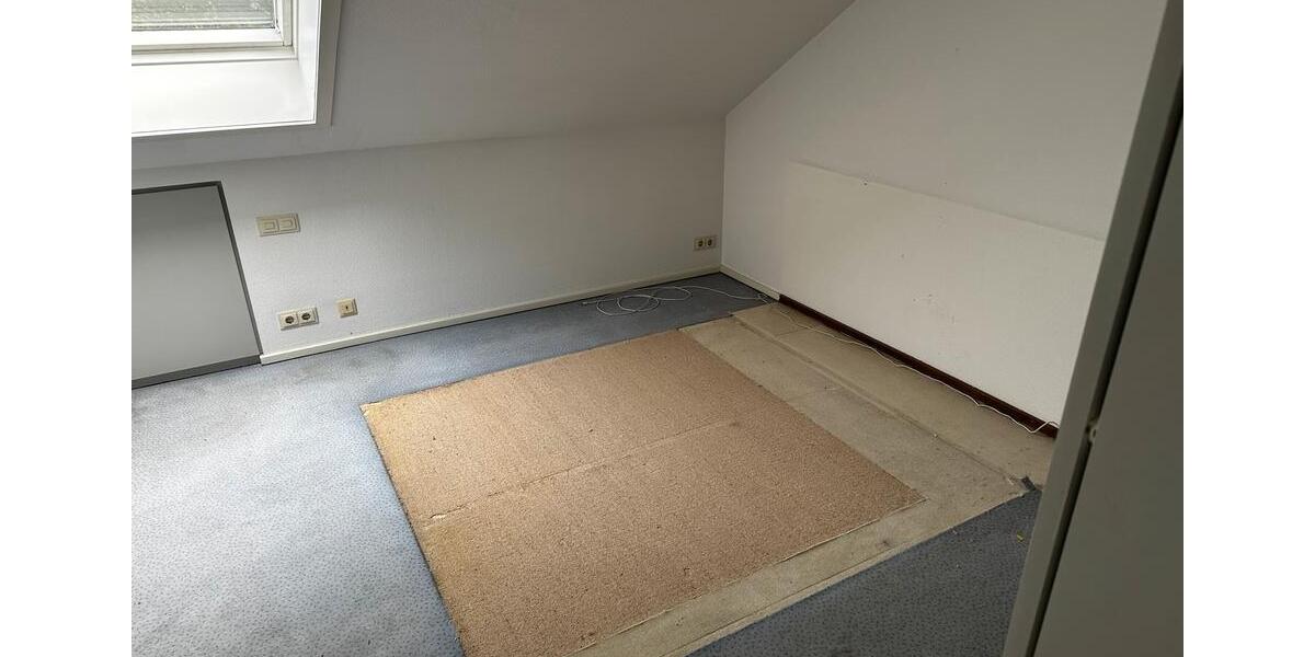 Dachgeschoßwohnung Aachen Aachen-Mitte - 2 Zimmer, 95 m&sup2;, 950&euro; | Angebot:24522712