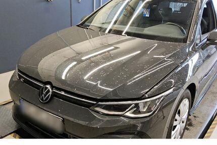 VW Golf 43.505 km 23.270 &euro; Aachen 52078