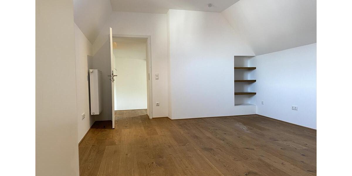 Einfamilienhaus Aachen Aachen-Mitte - 6 Zimmer, 220 m&sup2;, 2.450&euro; | Angebot:25975648