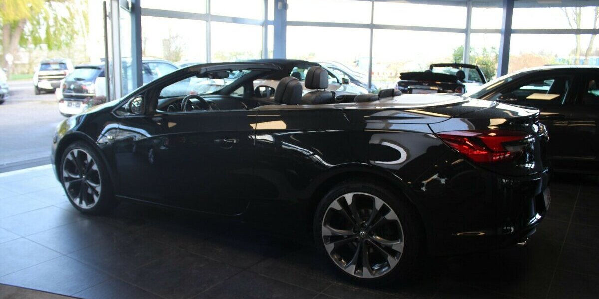 Opel Cascada 2.0 CDTi Aut. Innovation 110.160 km 6.900 &euro; Euskirchen 53881