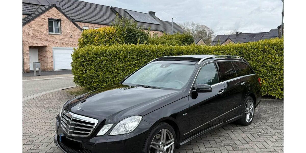 Mercedes-Benz E 350 140.127 km 12.690 &euro; Walheim 52076
