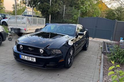 Ford Mustang 104.500 km 24.000 &euro; mechernich 53894