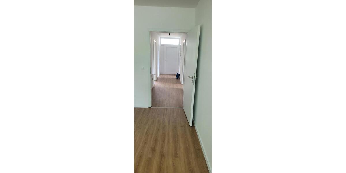 Erdgeschoßwohnung Bergheim - 3 Zimmer, 81 m&sup2;, 950&euro; | Angebot:26610814