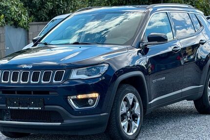 Jeep Compass 181.676 km 10.350 &euro; Düren 52351
