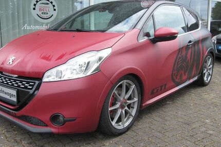 Peugeot 208 82.646 km 9.999 &euro; Düren 52353