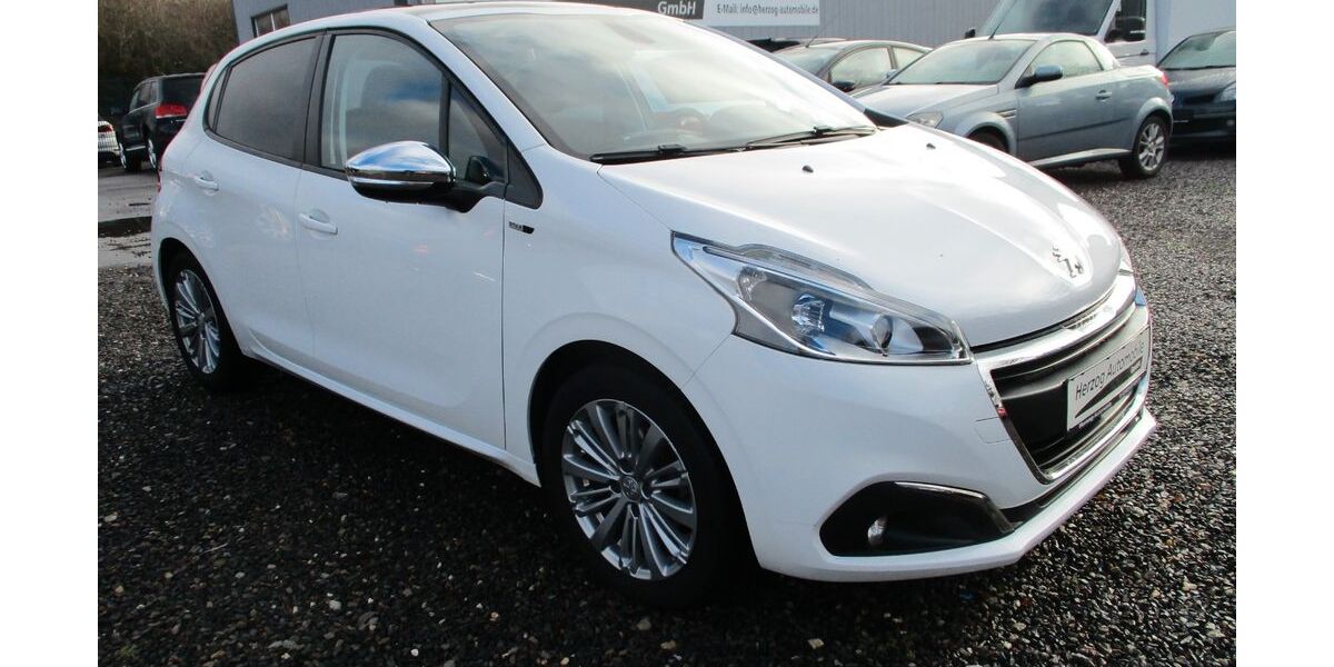 Peugeot 208 150.000 km 6.490 &euro; Stolberg 52223