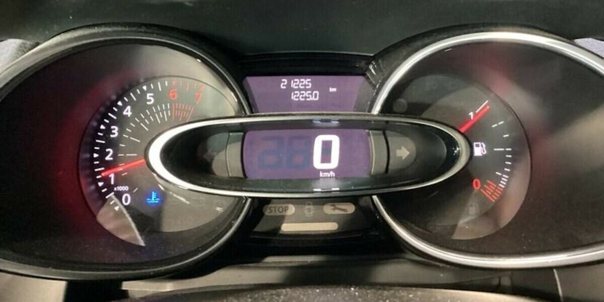 Renault Clio GT Bose Klima Navi 20.tkm ServNeu GARANTIE 20.000 km 12.500 &euro; Erftstadt 50374