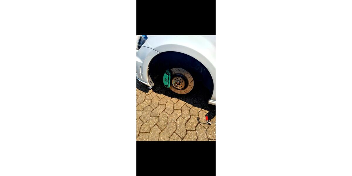 VW Golf 95.000 km 22.999 &euro; Düren 52353