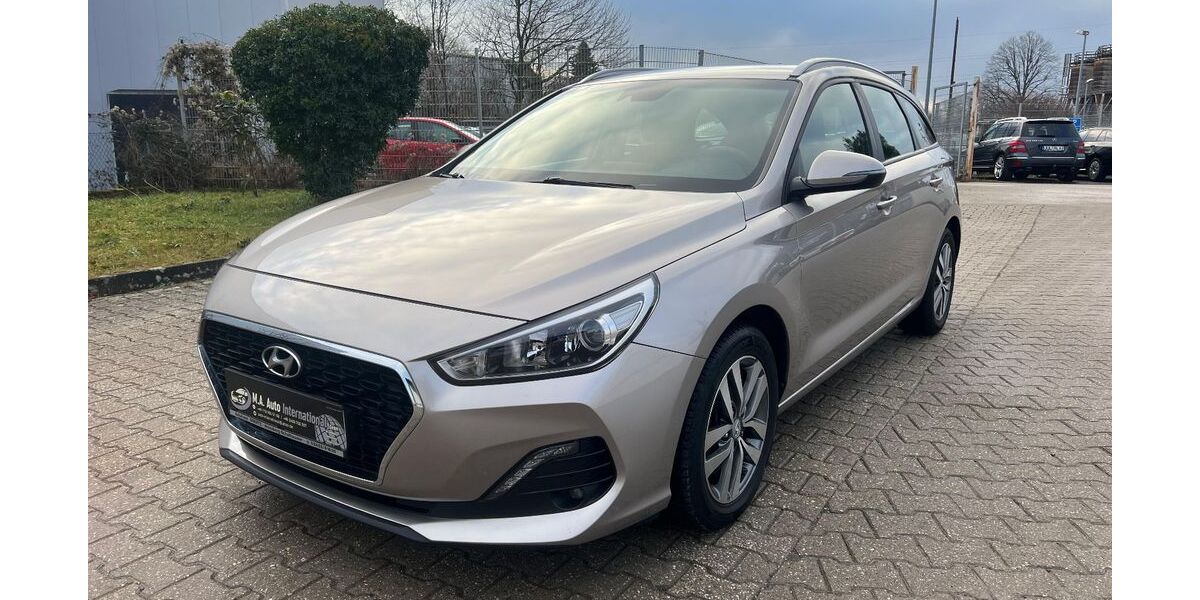 Hyundai i30 158.000 km 7.490 &euro; Eschweiler 52249