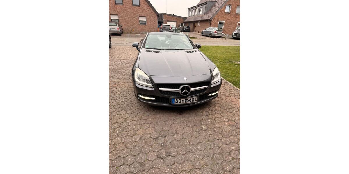 Mercedes-Benz SLK 200 172.000 km 12.990 &euro; Baesweiler 52499