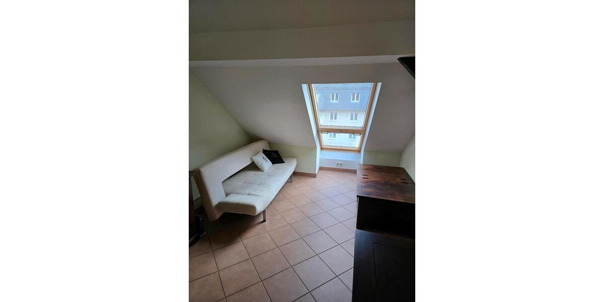 Dachgeschoßwohnung Erftstadt - 2 Zimmer, 50 m&sup2;, 870&euro; | Angebot:26609163