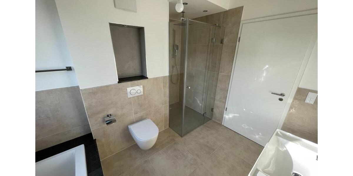 Etagenwohnung Baesweiler - 3 Zimmer, 100 m&sup2;, 1.380&euro; | Angebot:25831736