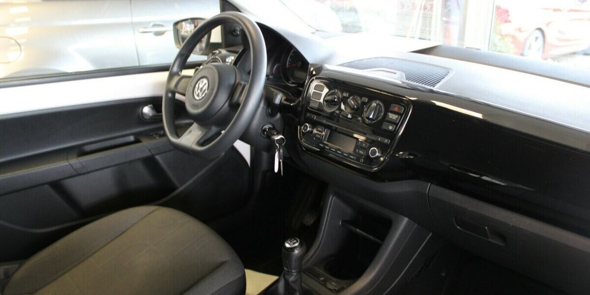 VW up! move up! 98.800 km 6.480 &euro; Euskirchen 53881