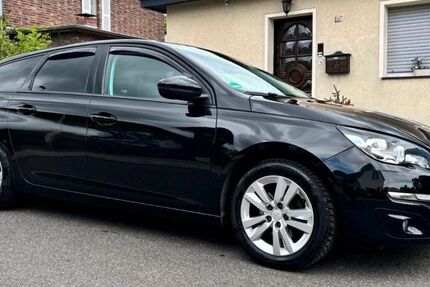 Peugeot 308 146.000 km 4.990 &euro; Aachen 52076