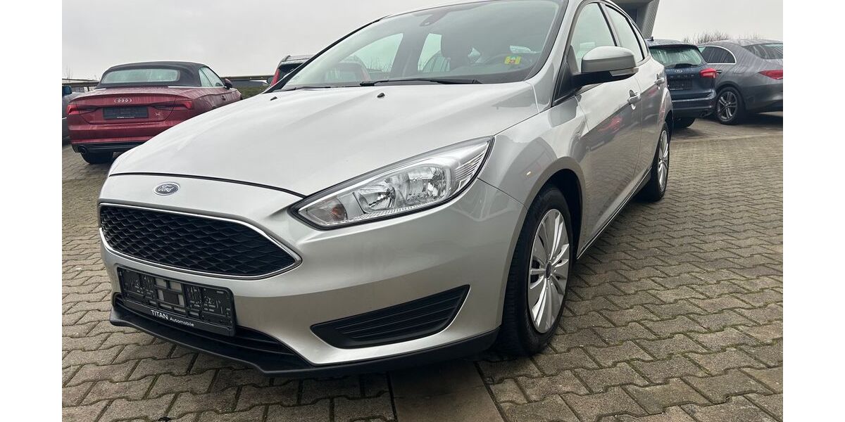 Ford Focus 114.000 km 5.750 &euro; Erftstadt 50374
