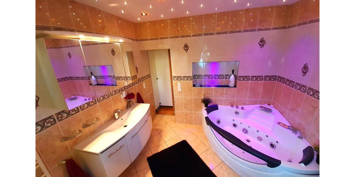 Einfamilienhaus Düren Rölsdorf - 14 Zimmer, 420 m&sup2;, 790.000&euro; | Angebot:27014732