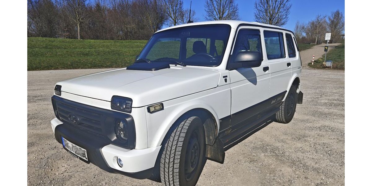 Lada Niva 56.800 km 19.500 &euro; Merzenich 52399