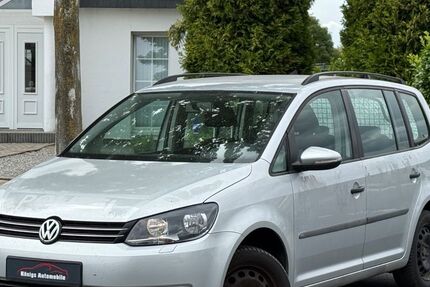 VW Touran 146.047 km 5.490 &euro; Jülich 52428