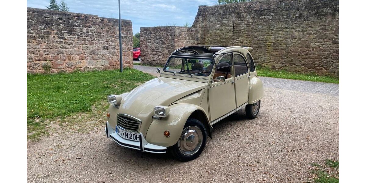 Citroen 2 CV 94.127 km 9.900 &euro; Erftstadt 50374