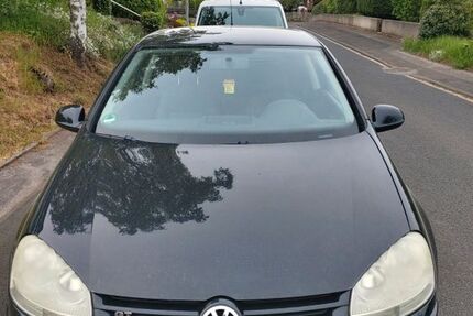 VW Golf 181.371 km 630 &euro; Kall 53925