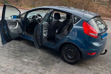 Ford Fiesta 98.000 km 3.850 &euro; Nideggen 52385
