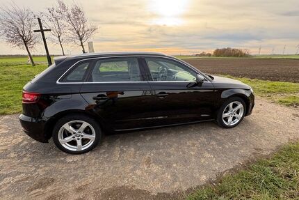 Audi A3 92.300 km 17.000 &euro; Jülich 52428